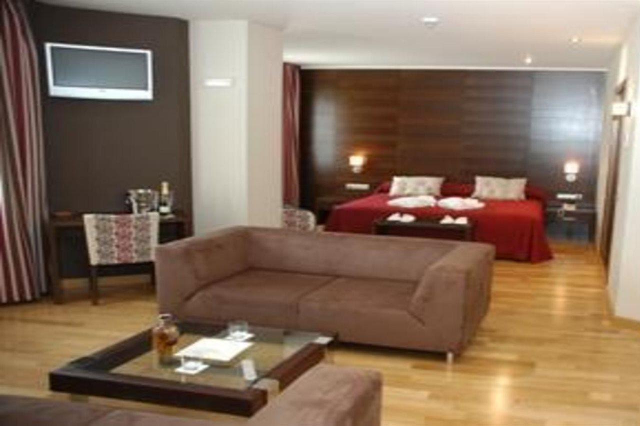 Hotel Fc Villalba Collado Villalba Exterior foto