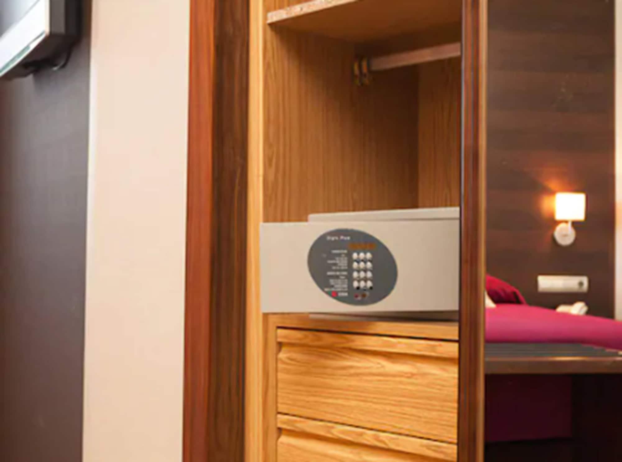 Hotel Fc Villalba Collado Villalba Habitación foto